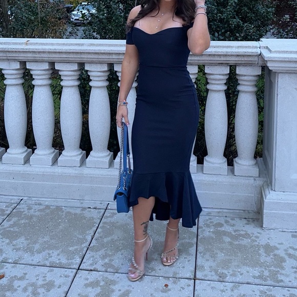 Worn once - Lulus dress - Picture 2 of 9